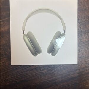 Apple Over-Ear Headphones - Gray